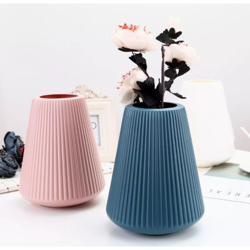 Bình Hoa Bằng Nhựa Trang Trí Nội Thất