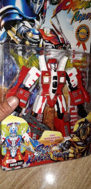 Lắp ráp 1 mô hình Bricks Robot Hero biến thành xe bằng nhựa rất đẹp