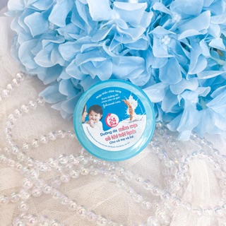 Kem dưỡng ẩm chứa sữa và gạo johnson milk cream
