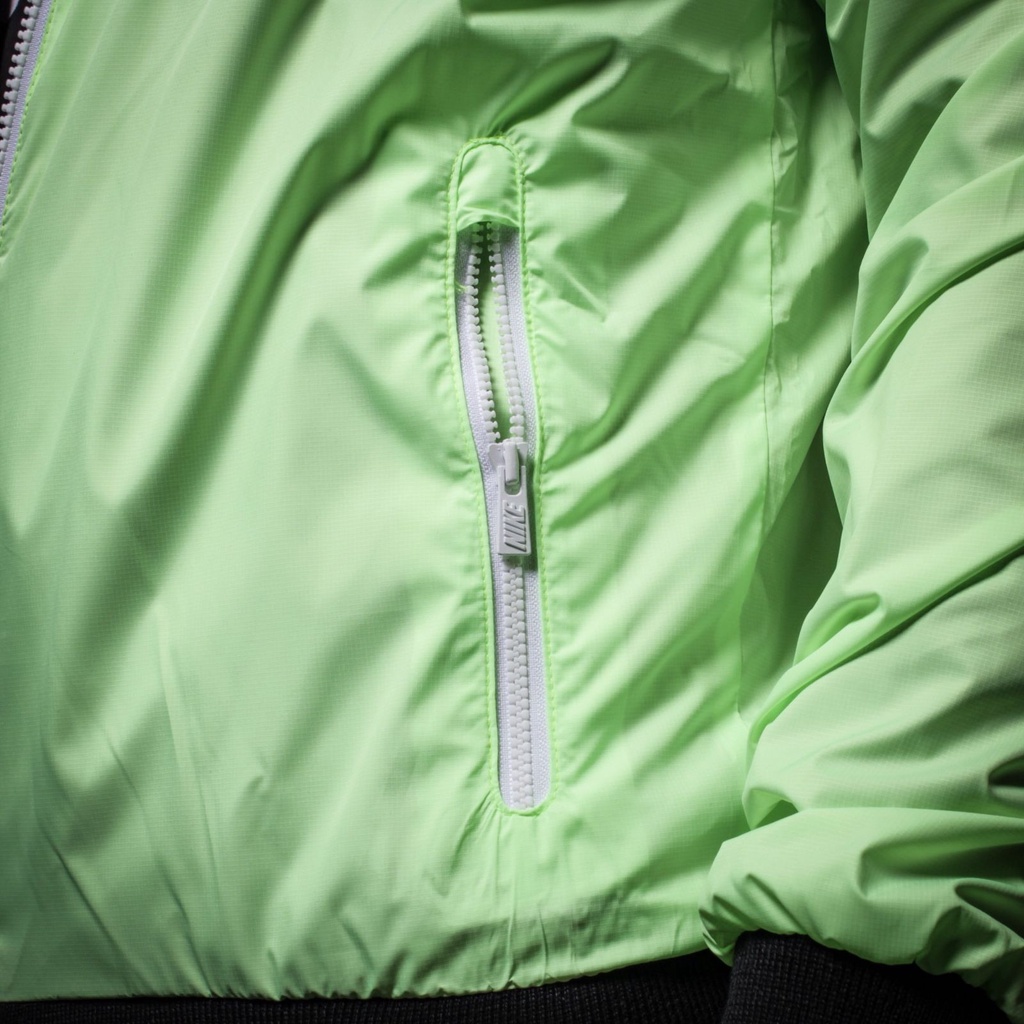 NIKE - Áo khoác thể thao nam nữ Nike Sportswear Men's Windrunner Jacket - Neon/Đen