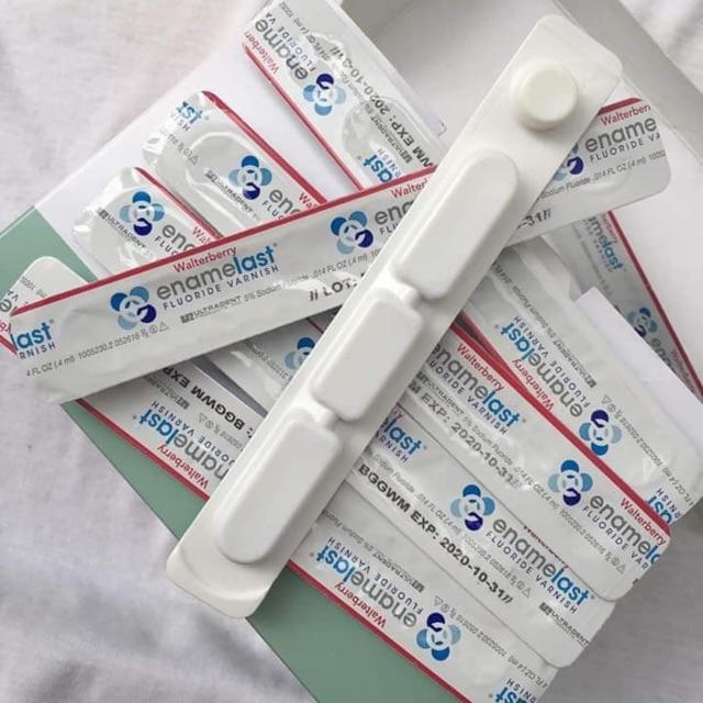 Vecni Flour bôi sâu răng cho bé