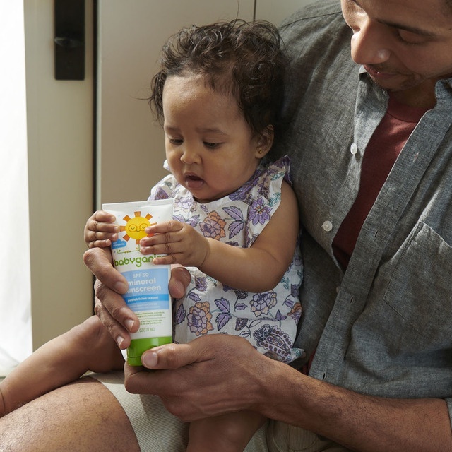 Kem chống nắng Babyganics SPF50 cho bé từ 6 tháng tuổi