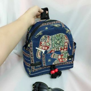 Ba lô cóc Thổ cẩm vừa quyển sách