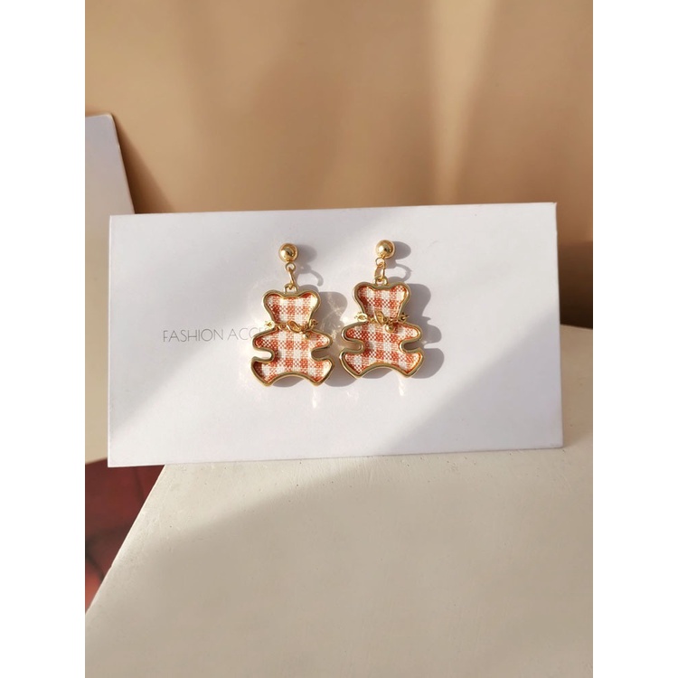 Bông tai hình gấu caro phong cách Hàn Quốc dành cho nữ