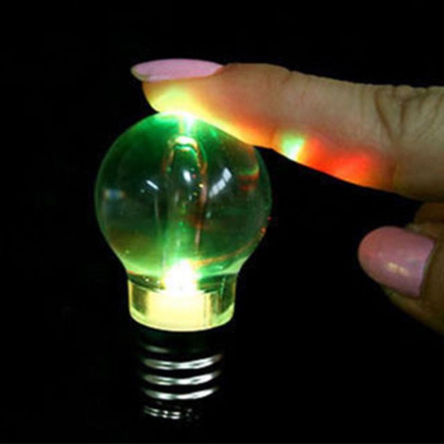 Móc khóa độc đáo hình bóng đèn led / Móc khóa đèn pin ( có video)