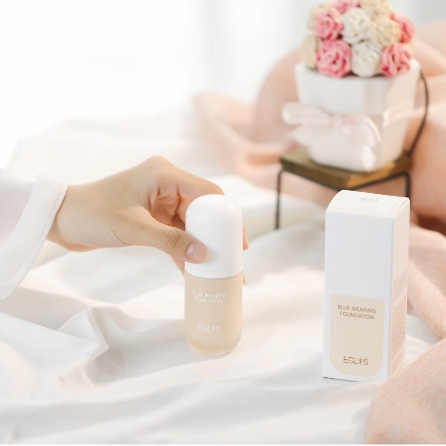 Kem nền Eglips Blur Wearing Foundation (SPF30/ PA++) 30ml (Semi-Matte) | BigBuy360 - bigbuy360.vn