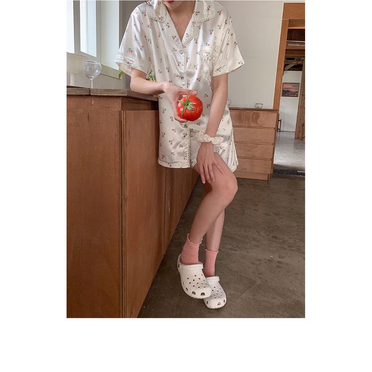 Bộ Đồ Ngủ Tay Ngắn Bằng Lụa Họa Tiết Hoa Thời Trang Phong Cách Hàn Quốc Cho Nữ