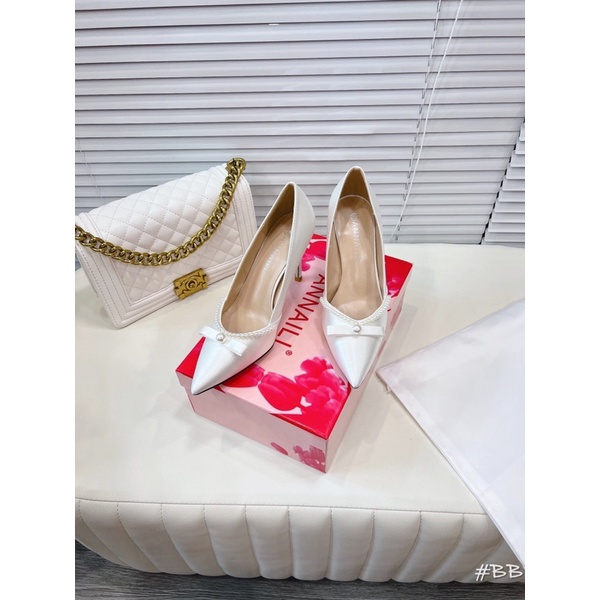Giày cao gót lụa trắng nơ ngang viền ngọc chéo fullbox