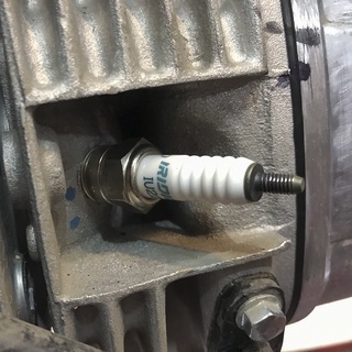 Bugi Denso Iridium IU22 xe WaveS 100, Wave RSX 110, Future, Luvias