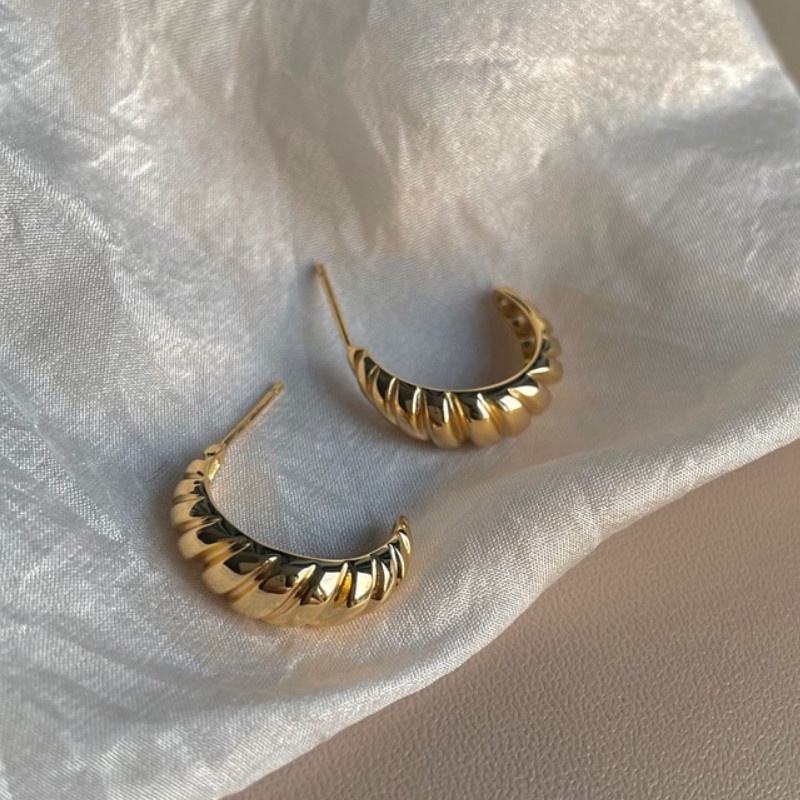 Bông Tai Kiểu Chữ C Cá Tính Titan Ko Đen TT 4379