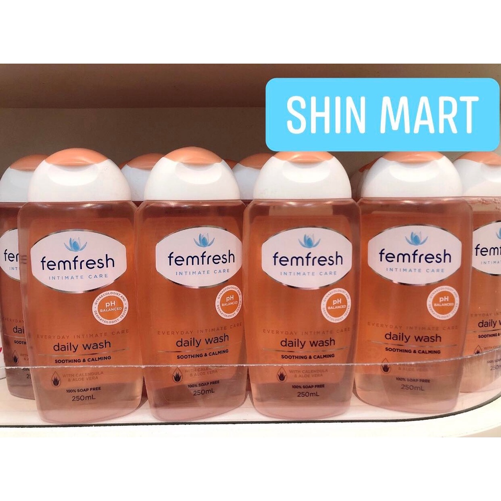 Dung dịch vệ sinh phụ nữ Femfresh cam 250ml Úc