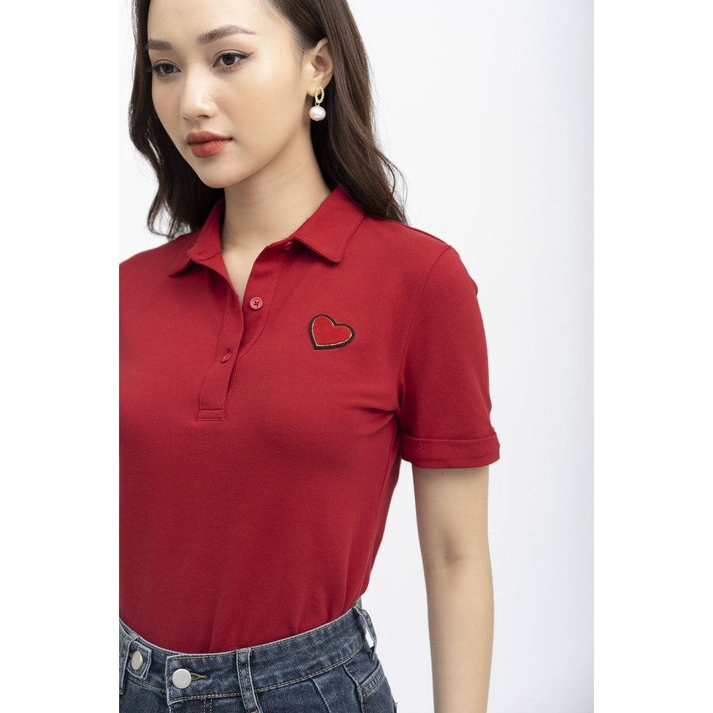 Áo thun cotton nữ Fiona, Áo Polo màu đỏ co giãn tay ngắn phông đính trang trí hình tim FIONA F522183