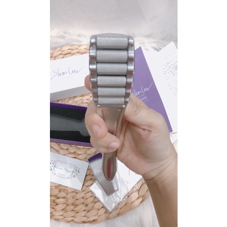 Máy massage làm mịn da ,se lỗ chân lông, nâng cơ nhẹ Slim Plus -nội địa nhật