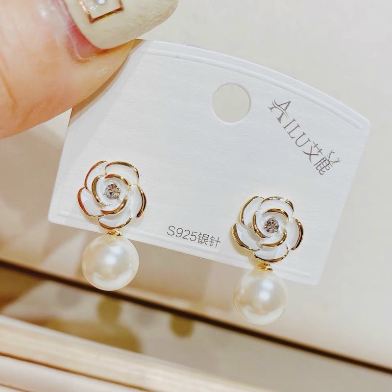 Khuyên Tai Hoa Hồng Phối Màu Sang Trọng Kim Loại Phủ Tĩnh Điện