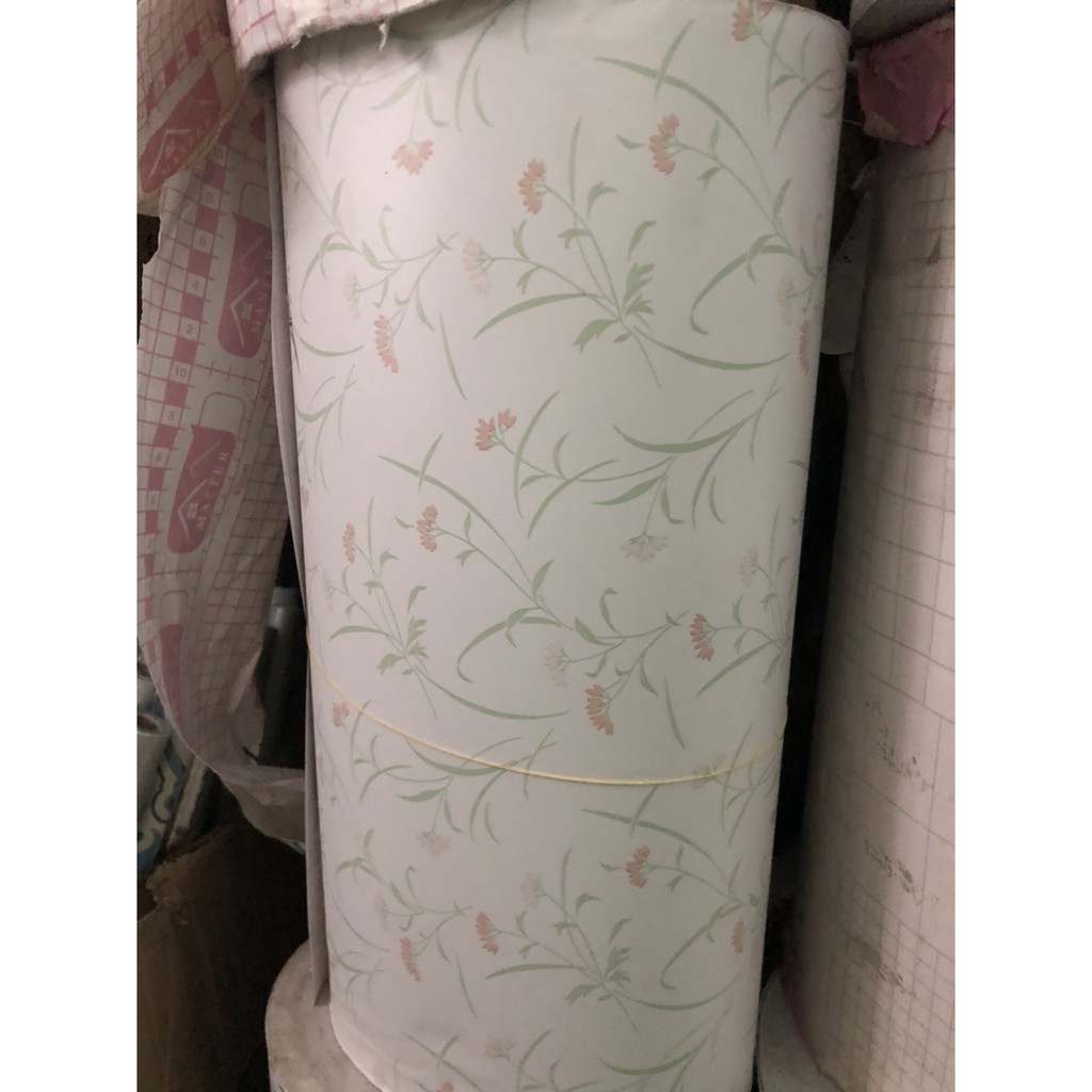 1M x 45cm Giấy dán tường có sẵn keo - hoa lavender lợt