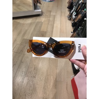 Mắt mèo Rubi