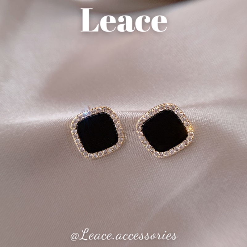 Bông tai khuyên tai vuông nhỏ màu đen viền đá ER039 Leace.accessories