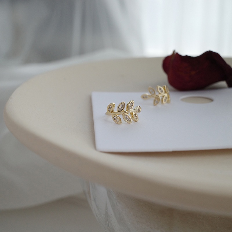 1p Bông Tai Kẹp Hình Lá Vàng Thời Trang Vintage Không Cần Bấm Lỗ Xỏ Lỗ Dành Cho Bạn Nữ Trang Sức Làm Quà Tặng