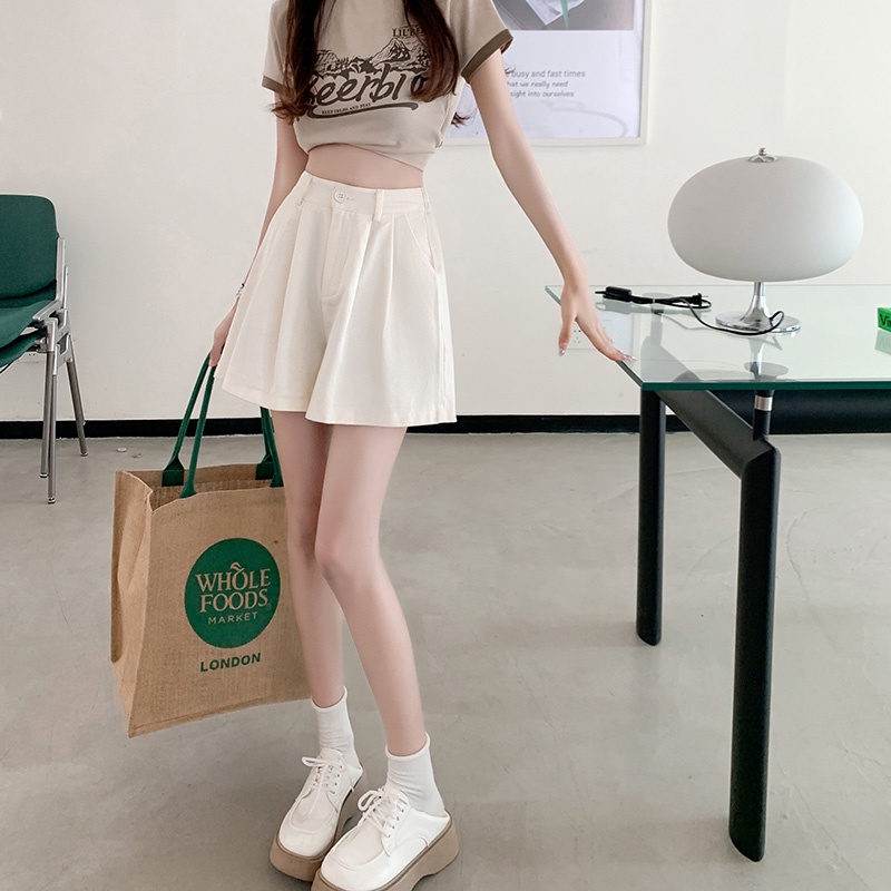 Quần đùi IELGY lưng cao dáng rộng dễ phối đồ phong cách thời trang dành cho nữ