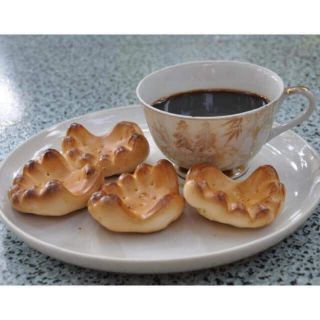 NỬA KÝ BÁNH TAY CÙI