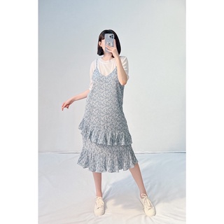 Đầm 2 dây midi hoa vạt xếp tầng