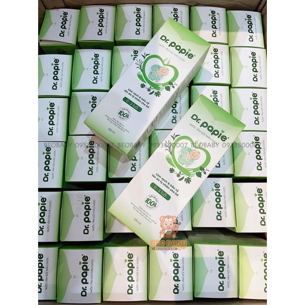 Nước Tắm Gội Thảo Dược Dr.Papie Cho Bé Mát Da, Giảm Rôm Sẩy, Hăm Tã 230ml
