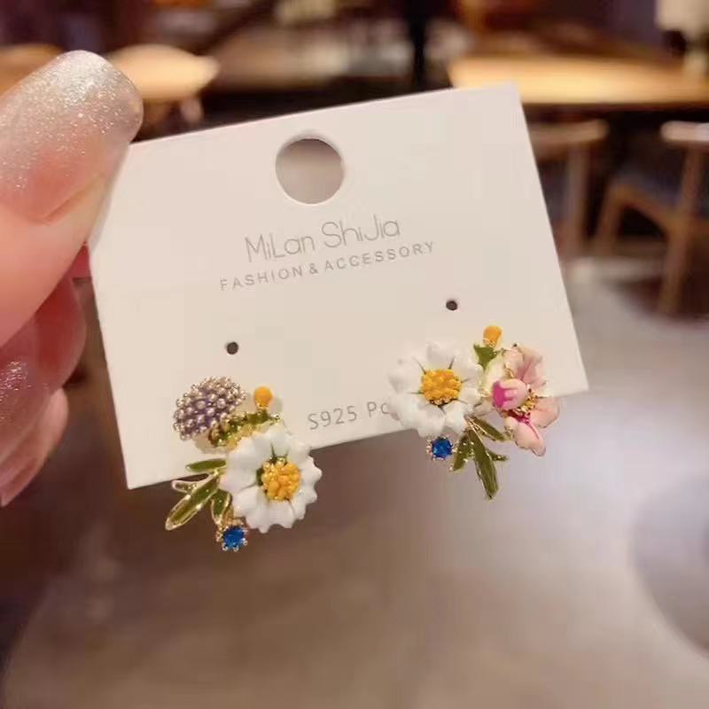 Khuyên Tai Hình Hoa Cúc Ba Chiều Màu Cam / Bạc Phong Cách Cổ Điển Thời Trang Xuân Hè Cho Nữ