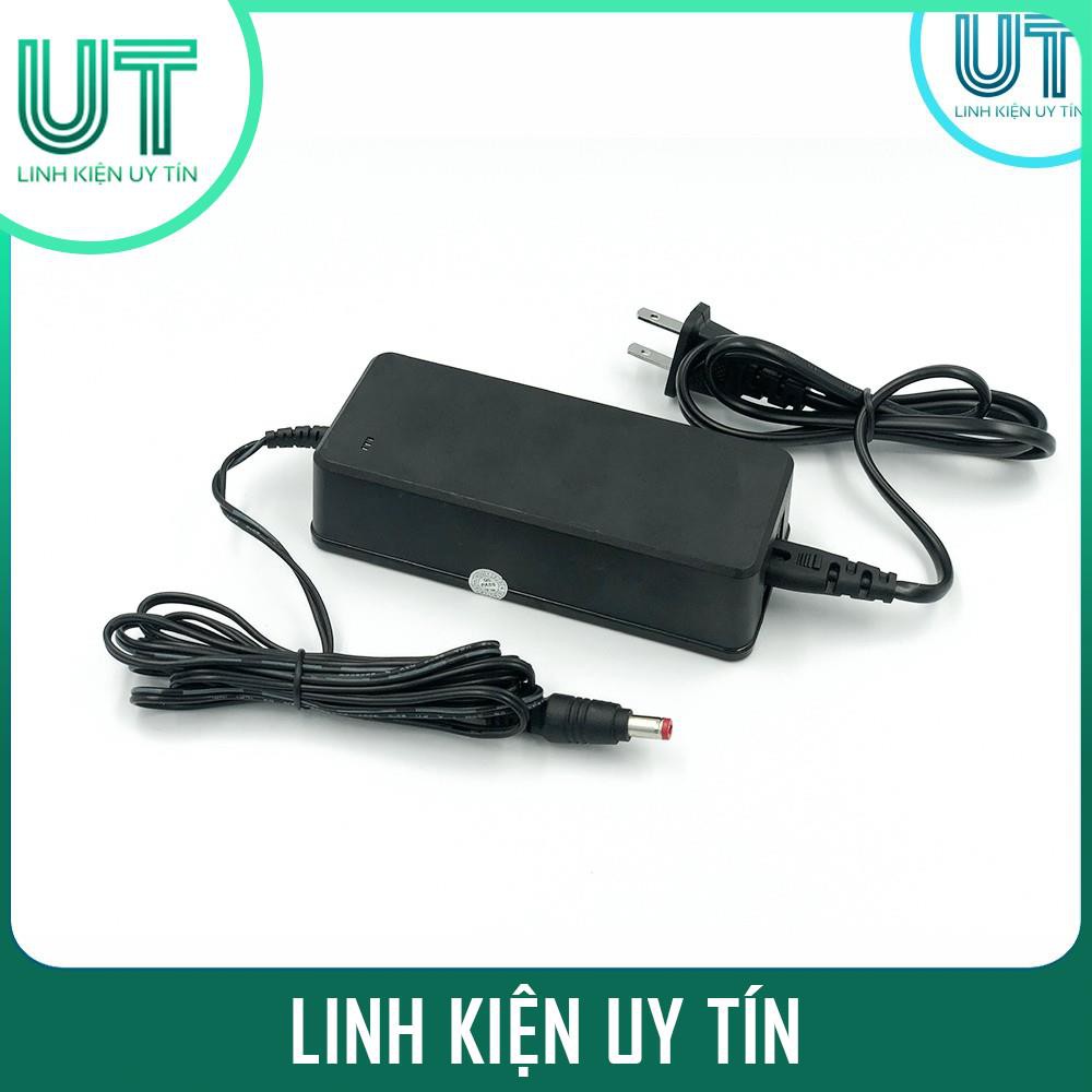 Nguồn Adapter DC 12V5A AcBel