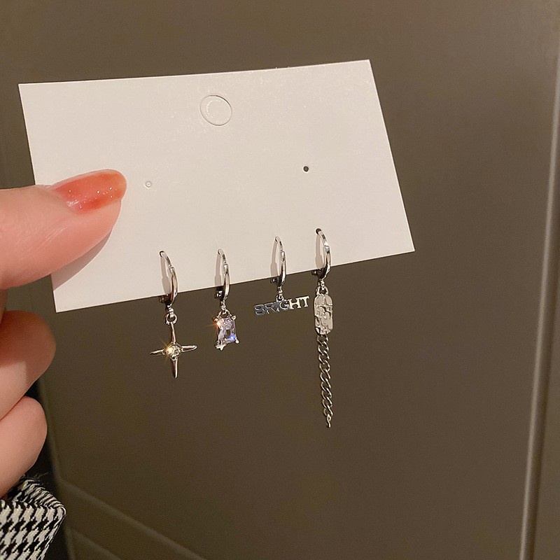 Set 4 Khuyên Tai Dạng Vòng Phối Tua Rua Và Hình Ngôi Sao Zircon Thời Trang Unisex