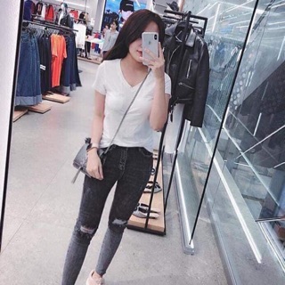Áo phông cổ tim basic