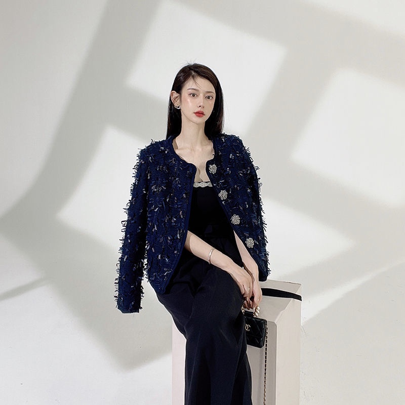 Xiaoxiang Áo Khoác Ngắn Cài Nút Họa Tiết Hoa Tua Rua Phong Cách Phương Tây Cho Nữ