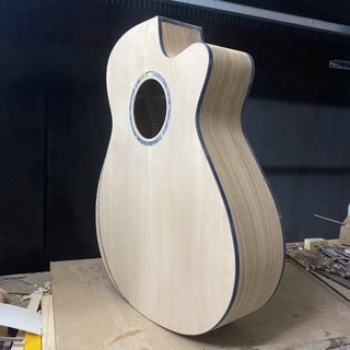 Đàn Guitar Mộc Tự Lắp Ráp