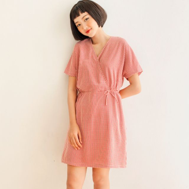 Jam Dress - best seller của NakedbyV, size M, kẻ caro đỏ