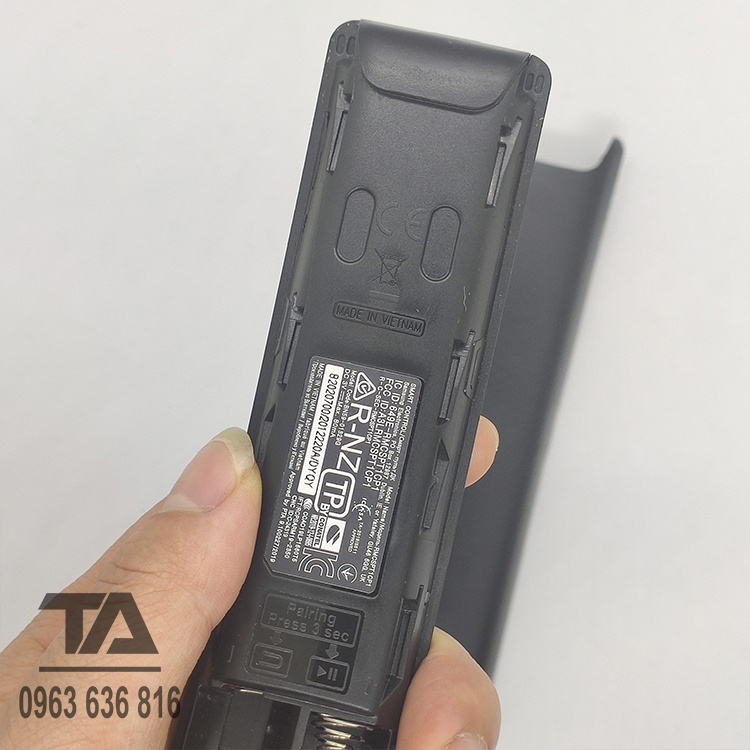 Điều khiển tivi SAMSUNG giọng nói dòng TU bóc máy cũ 90 - 95%