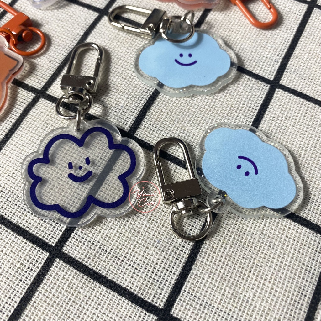 Ốp Airpods in theo yêu cầu và móc treo Yumi Case