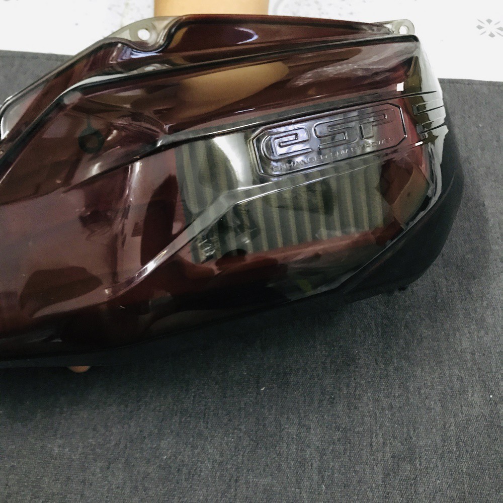 NẮP PÔ E TRONG SUỐT MÀU KHÓI LẮP CHO VARIO, CLICK, AIRBLADE 125 ( TRANG TRÍ XE CÁ TÍNH )