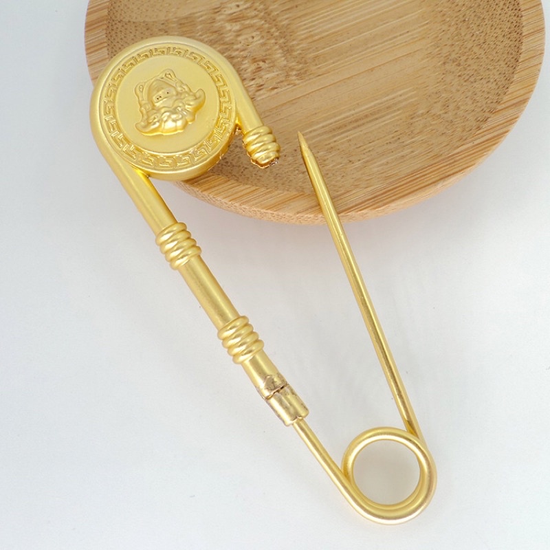 Ghim cài áo cao cấp