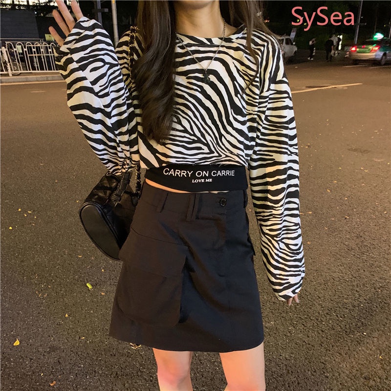 Áo Croptop Tay Dài Dáng Rộng Kẻ Sọc Ngựa Vằn Thời Trang Mùa Thu Cho Nữ