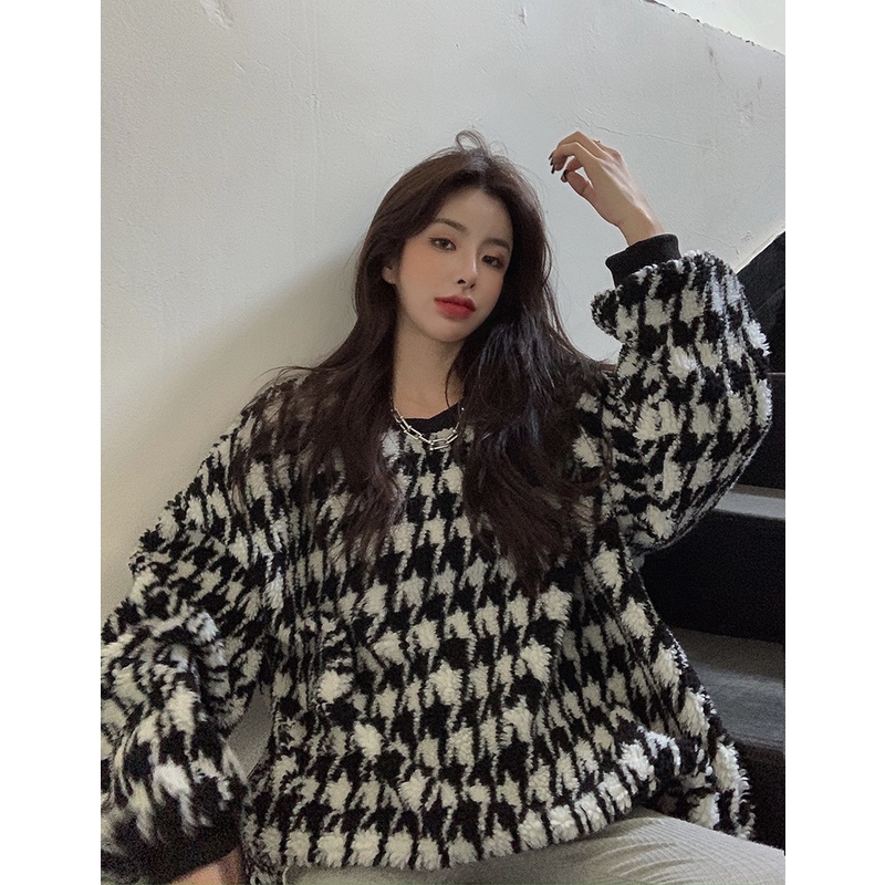 Áo khoác nữ tay dài họa tiết caro thời trang