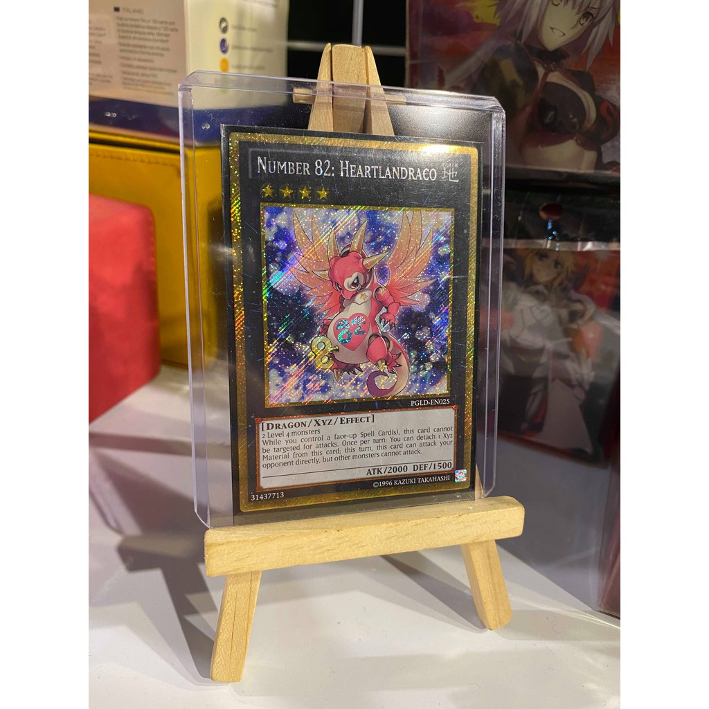 Lá bài thẻ bài Yugioh Number 82 Heartlandraco – Gold Secret Rare - Tặng bọc bài nhựa bảo quản