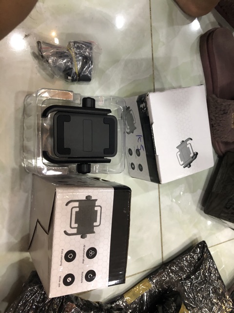 Pat bắt điện thoai xe máy moto nhôm siêu cứng chống rung kiểu dáng giống motowolf
