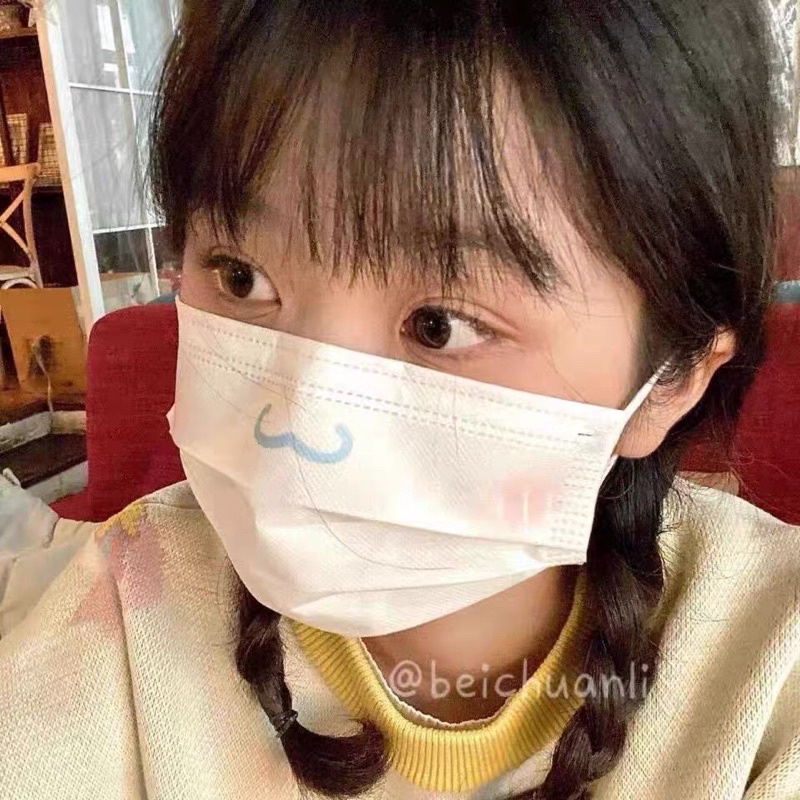 Khẩu trang mặt Cinamoroll và mặt Kitty dễ thương