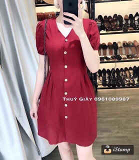 Váy cổ tim