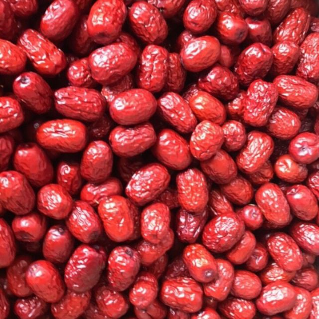 TÁO ĐỎ TÂN CƯƠNG SIZE VỪA/ SIZE TO BAO DẺO VÀ NGỌT