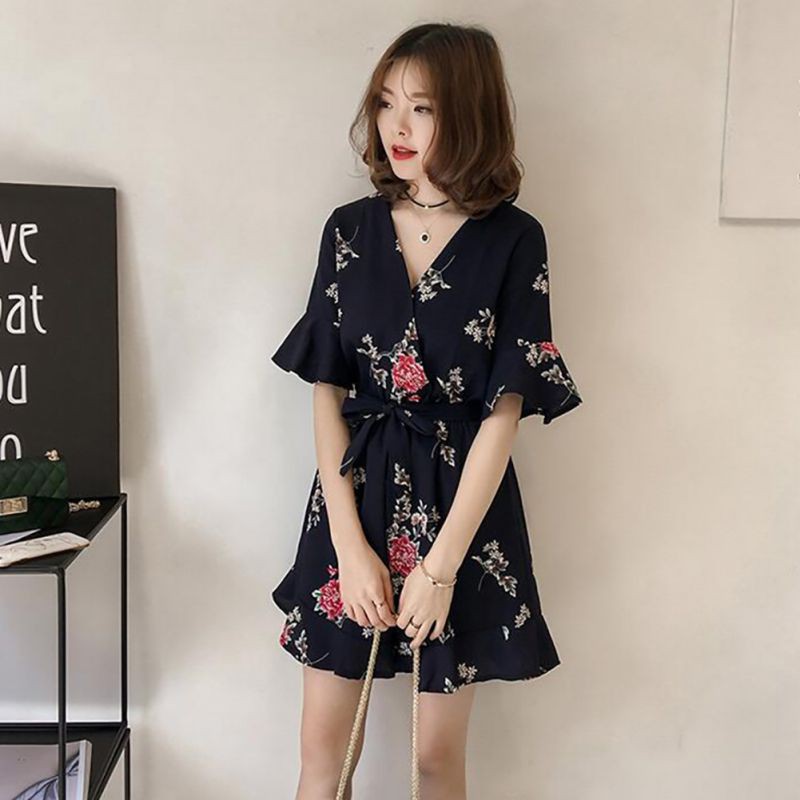 Jumpsuit cổ chữ V lưng cao hoạ tiết hoa cho phái nữ