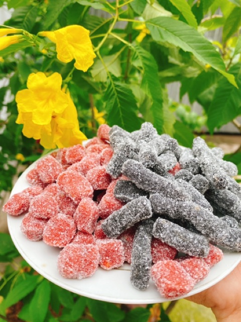 Kẹo dâu mix lon 500g