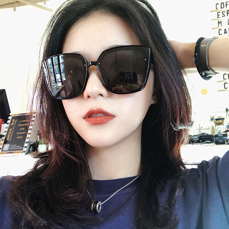 Kính mát  Thời trang mới đinh tán vuông đơn giản nam nữ hoang dã khung lớn