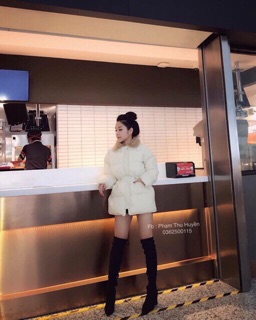 Áo khoác phao cổ lông rút eo