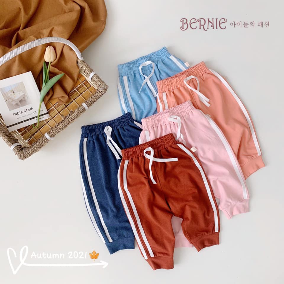 QUẦN THỂ THAO SỌC TRẮNG UNISEX  hãng Bernie