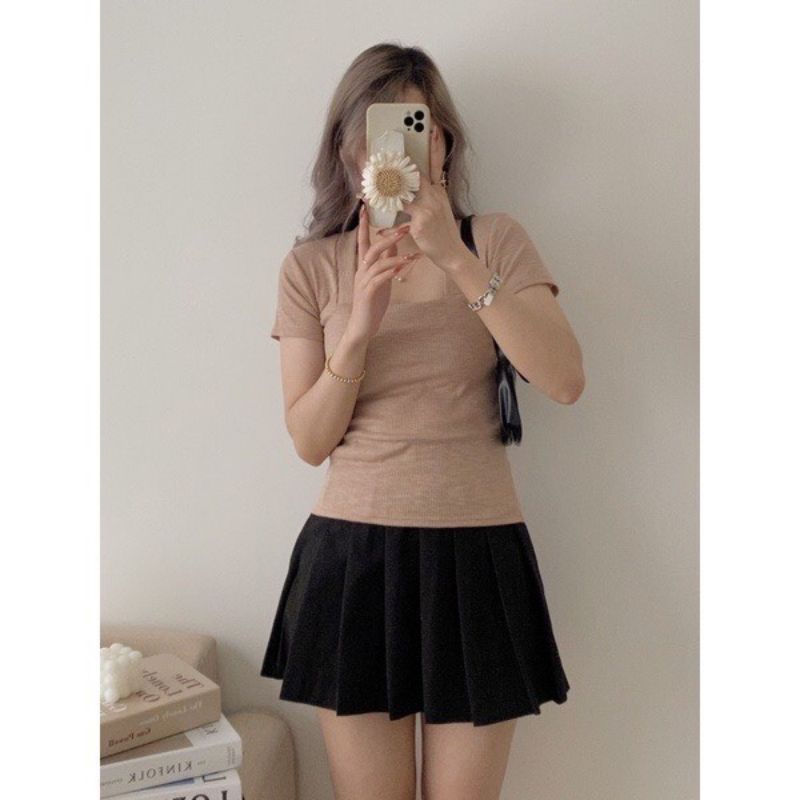 Áo cổ vuông bo to